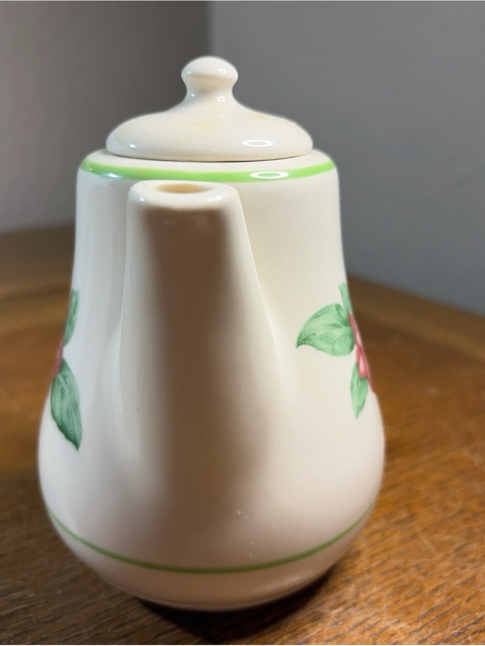 GREENBRIER RESORT HOTEL C&O RAILROAD DOROTHY DRAPER CHINA TEA POT HLC - Picture 4 of 10